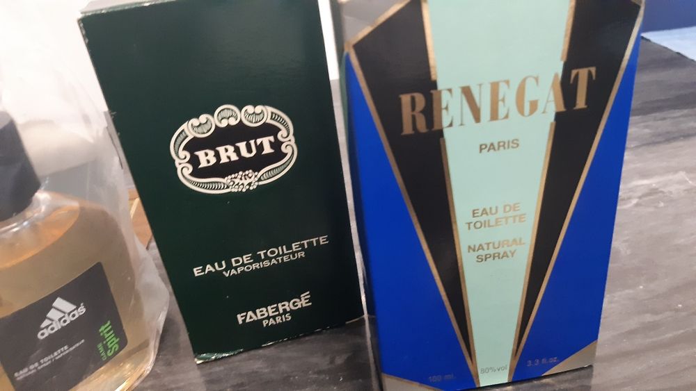 Varios perfumes homem