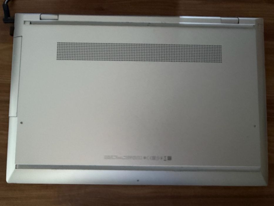 Portatil hp envy 17.3”