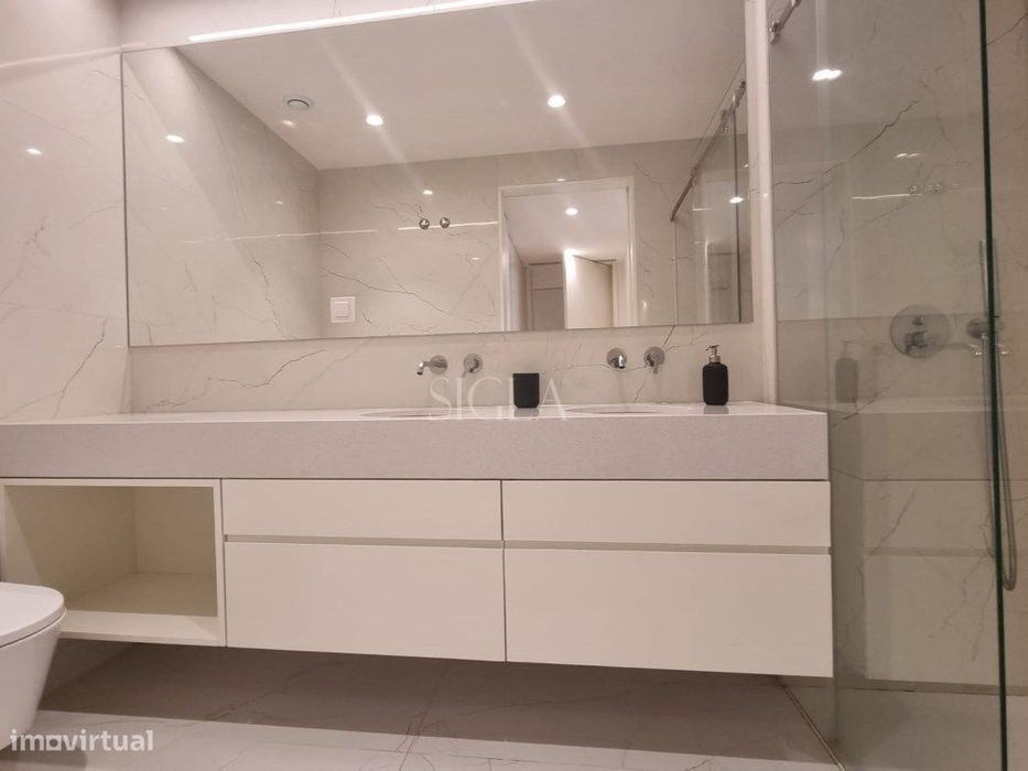 T2 em Primeira Linha de Mar