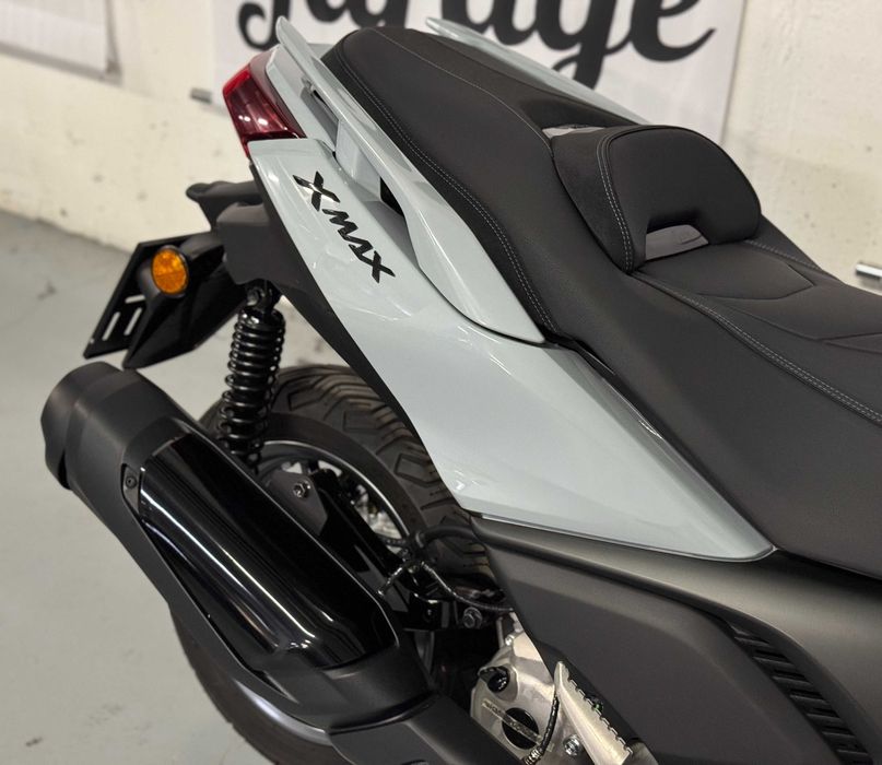 Yamaha X-Max Tech MAX 2025