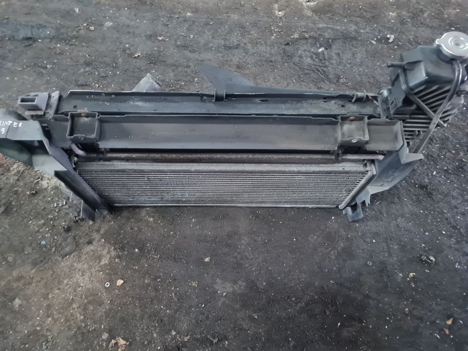 Chłodnica z intercoolerem Mercedes Sprinter 2,9