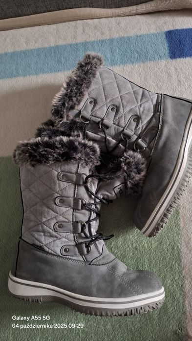 Ocieplane, wodoodporne śniegowce Mols