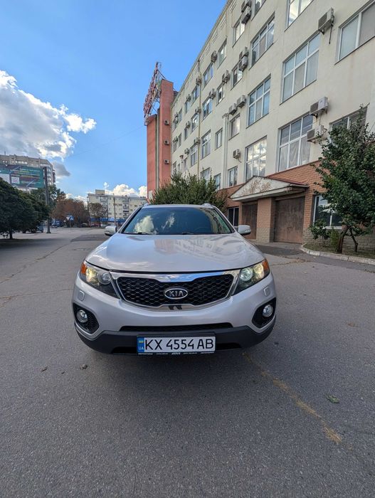 Продам автомобиль Киа Соренто 2011 год 2,2 ТДИ
