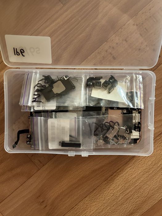 ЛОТ запчастей iPhone