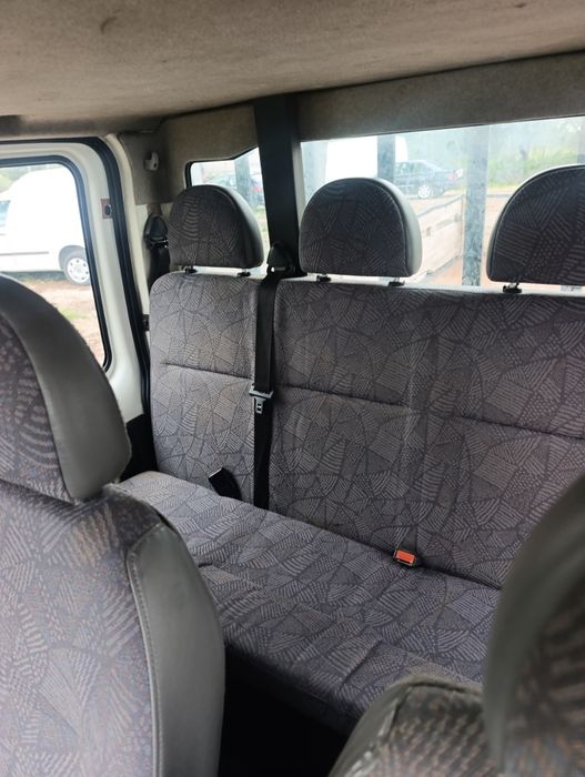Ford Transit 7 lugares caixa aberta