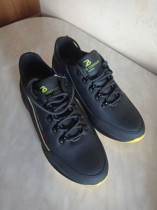 Кросівки чоловічі зима