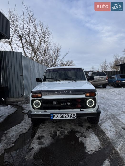 ВАЗ / Lada 21214 / 4x4 2013 I покоління (FL)