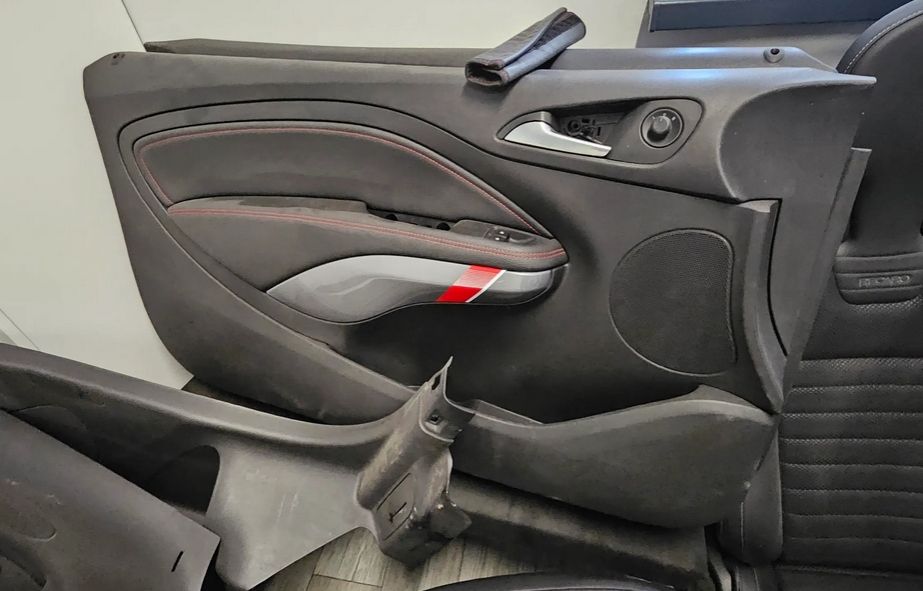 opel adam s fotele recaro kanapy boczki 1.4 turbo 15-19 rok