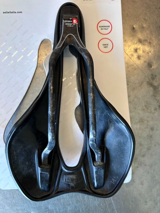 Selim Selle Italia SLR Boost Kit carbonio superflow