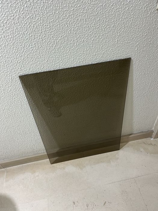 Mesa de apoio/centro de madeira maciça e vidro - Vintage