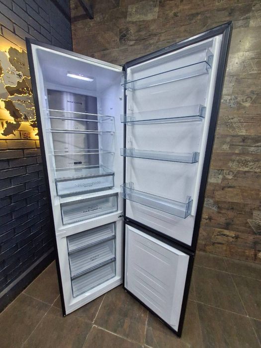 Двокамерний холодильник Samsung RB38C7B6AB1.Доставка.Гарантія.