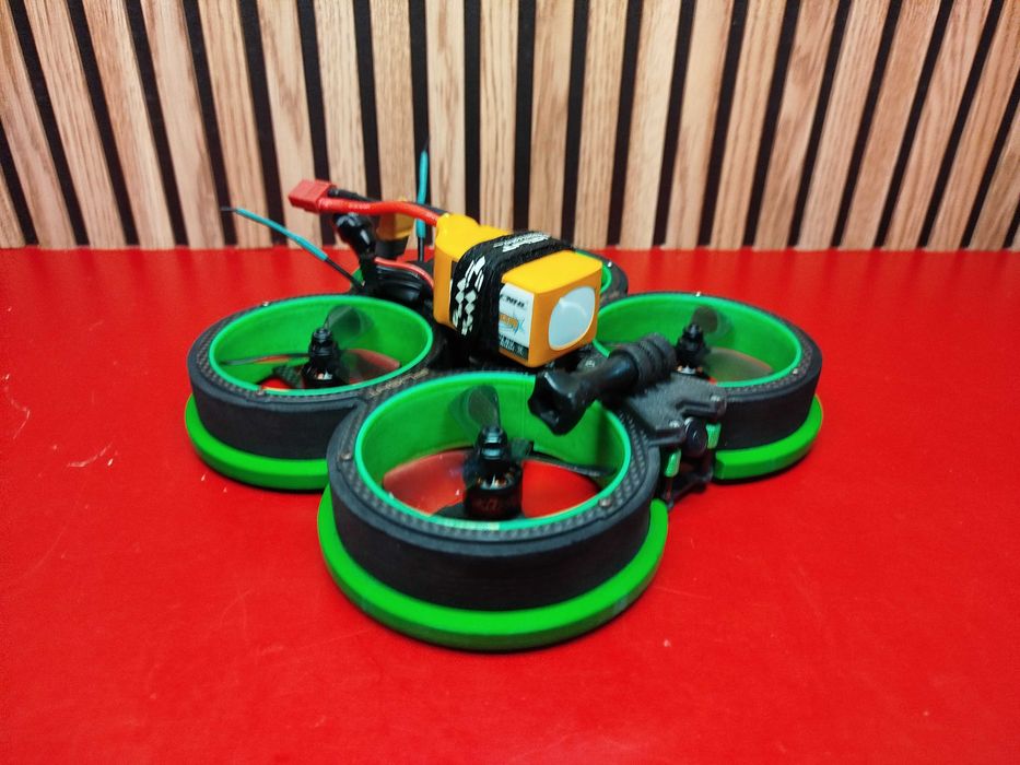 Drone FPV Cinewhoop 3" iflight green hornet + Bateria 4s