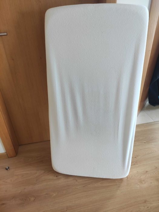 Berço TRAMA c colchão e outros