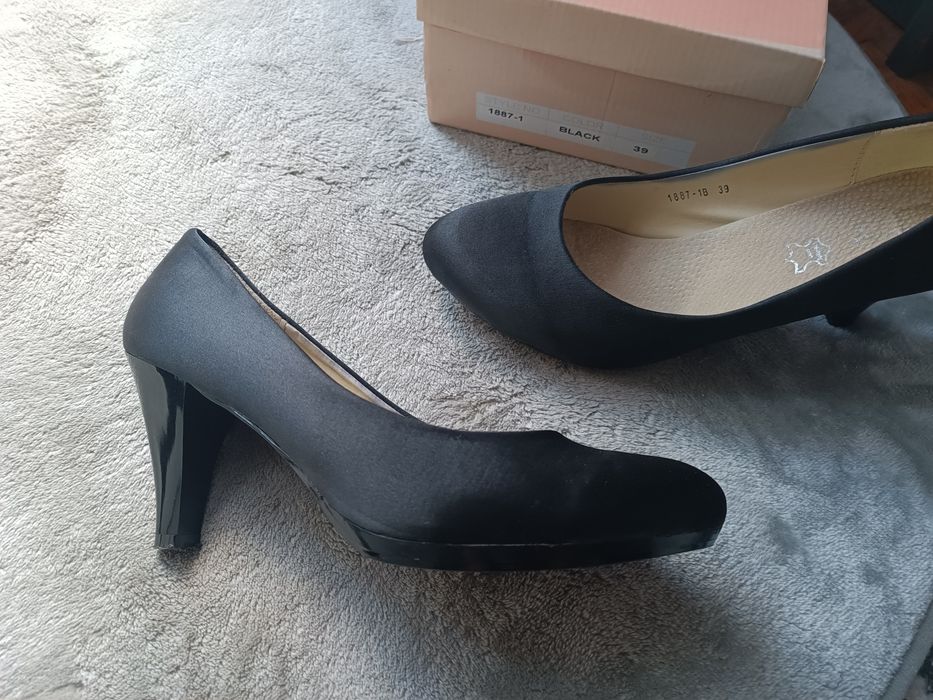 Buty damskie rozmiar 39 czarne słupek 8cm