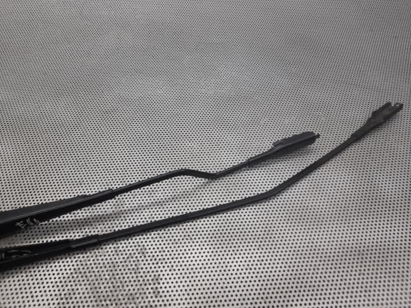 Haste / braço de escova limpa vidros frente direita FIAT Grande Punto