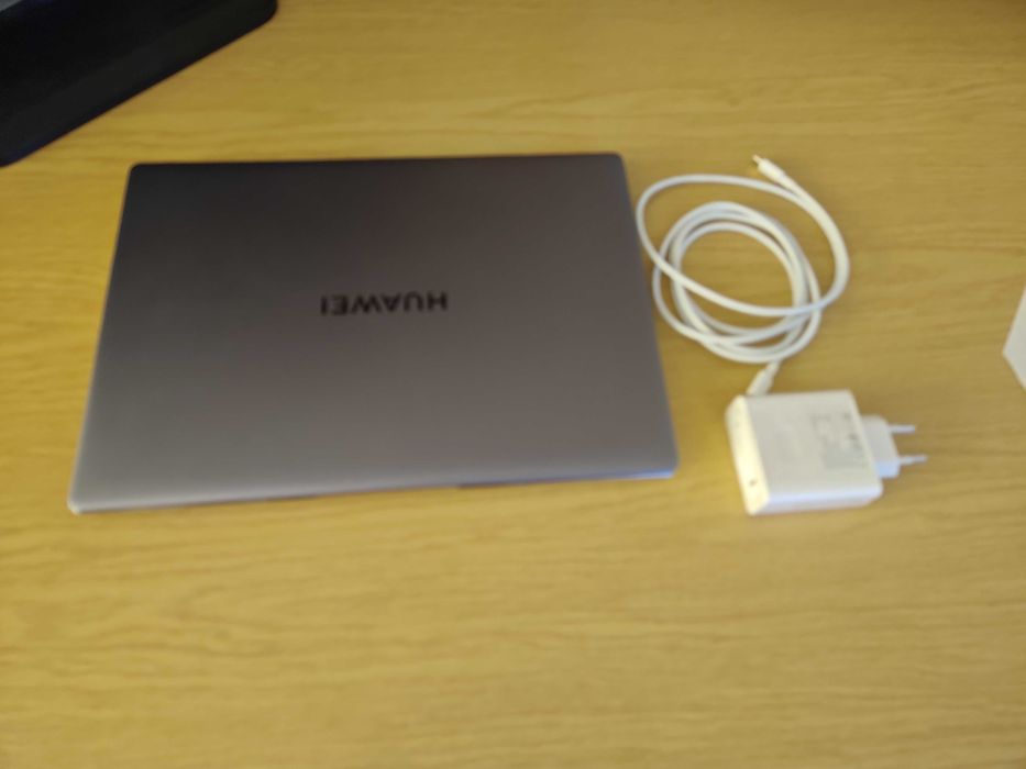 Huawei Matebook X Pro 2022 MRGF-W7611T i7/16/1TB