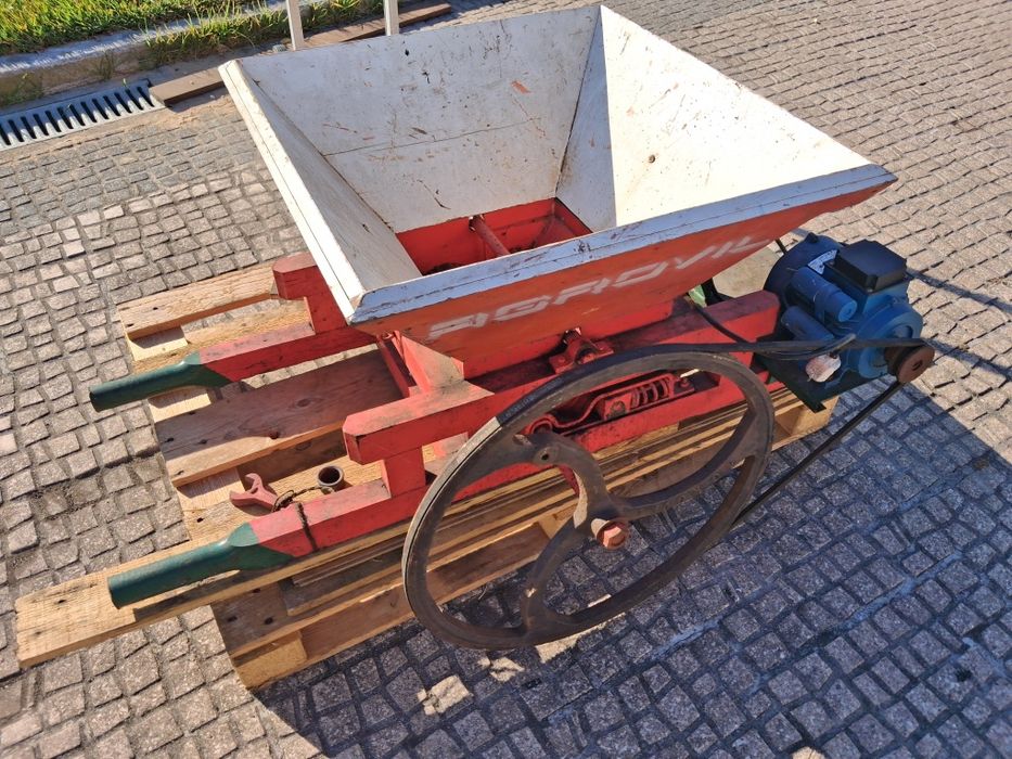 Esmagador de Uvas