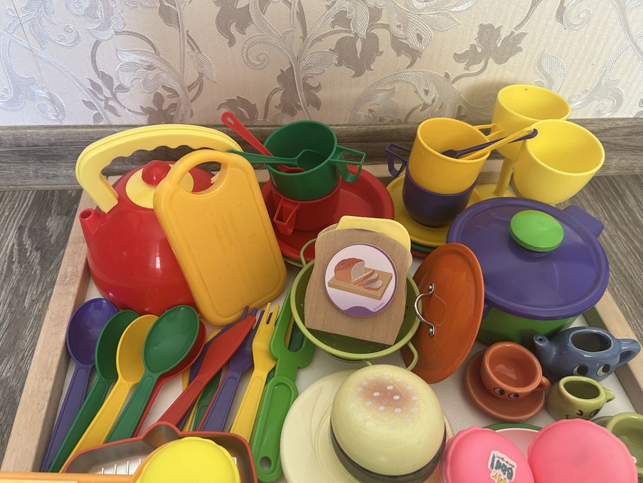 Іграшковий посуд, кухонне приладдя дитяче