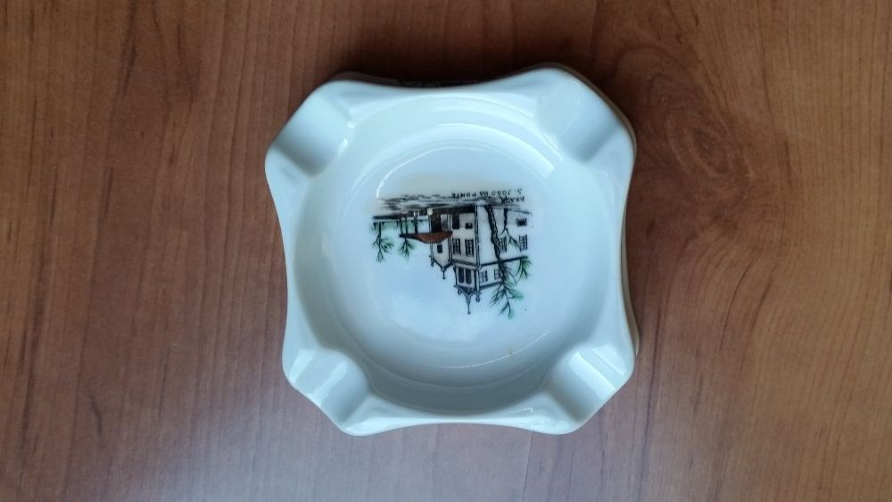 Cinzeiros VA e Candal