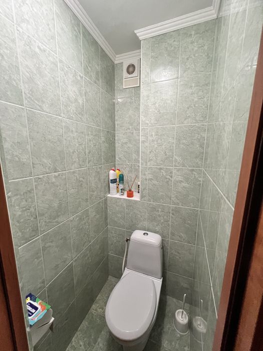 Продам квартиру 3-х кімнатну