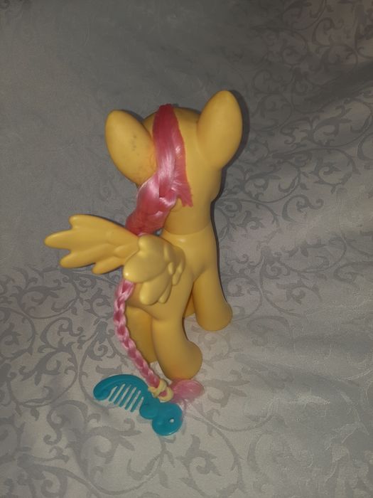 Flutteeshy  pony 21 cm oryginalny