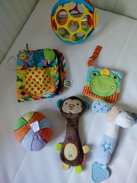 Zabawki sensoryczne dla niemowlaka