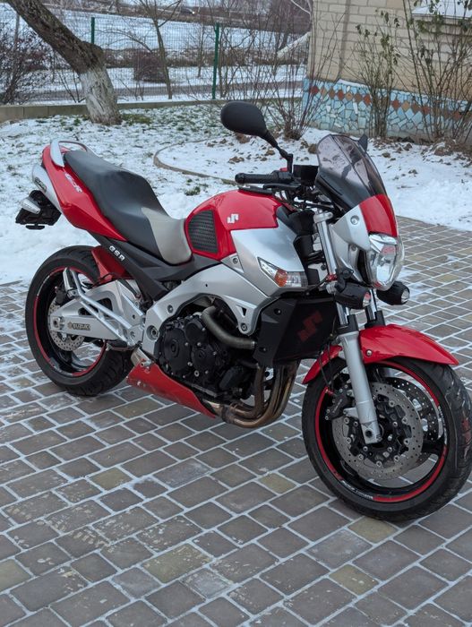 Сузукі gsr 600 2006 рік