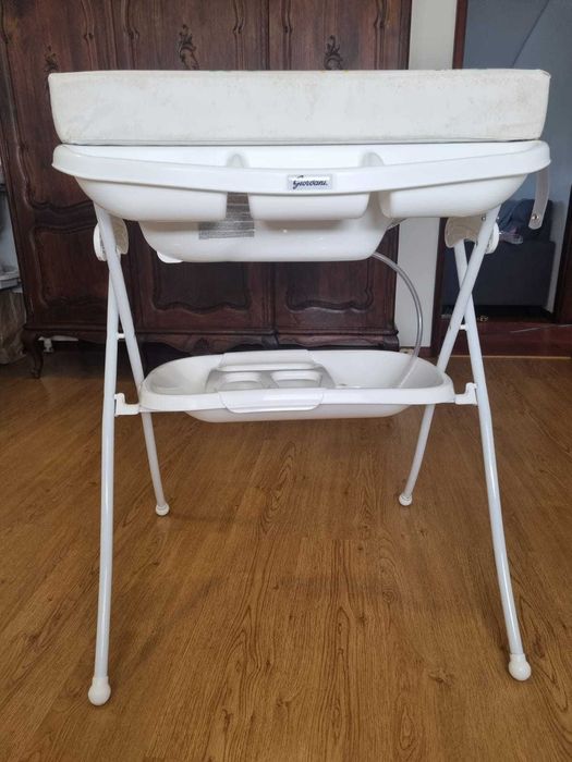 Banheira e Muda Fraudas Giordani