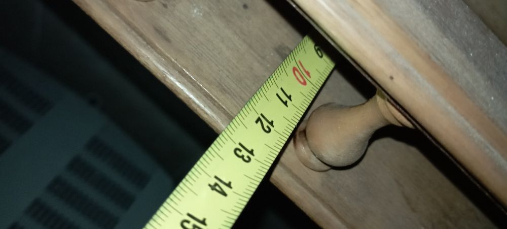 Estante escaparate de madeira