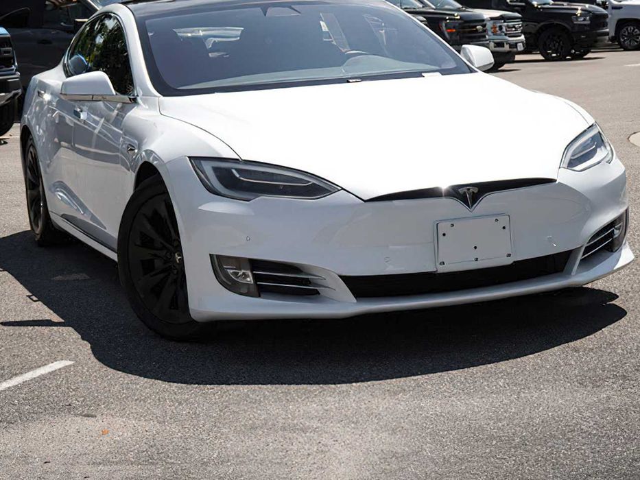 Tesla Model S      2019