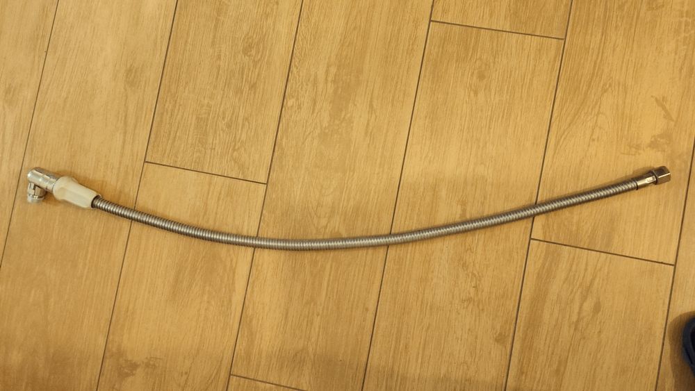 Gazowy przewód elastyczny w oplocie z szybkozłączką o długości 1 m