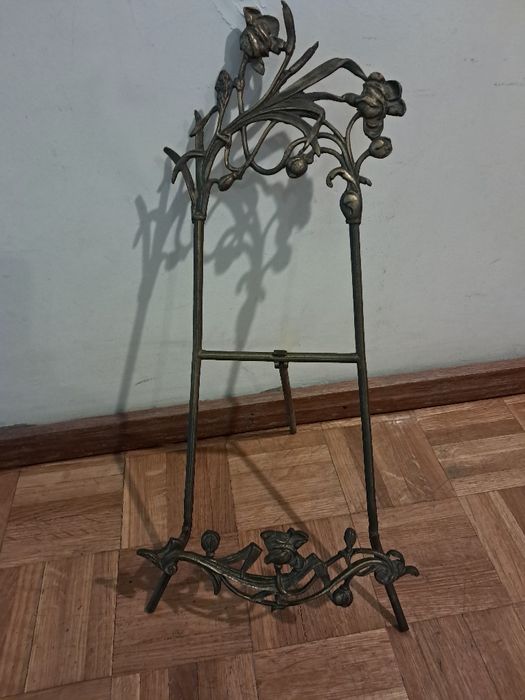 10€ porta prátos, muito bonito.