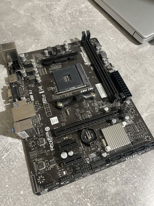 Продам материнську плату A320MH AM4