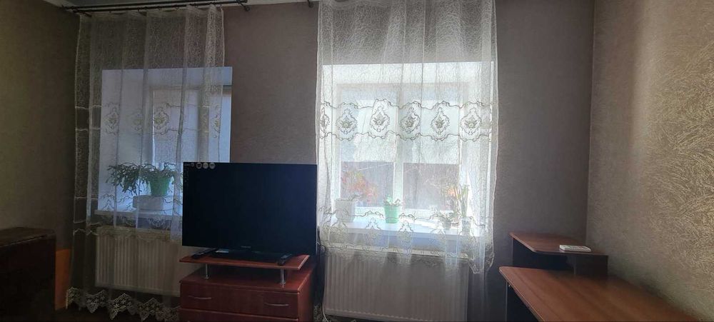 Продаж 2-х будинків на території