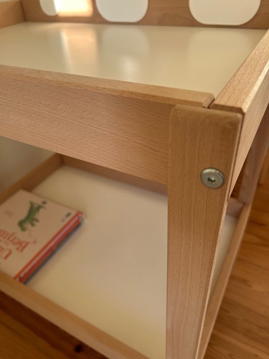 Trocador IKEA e acessórios