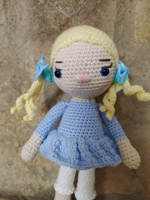 Boneca Loira Amigurumi