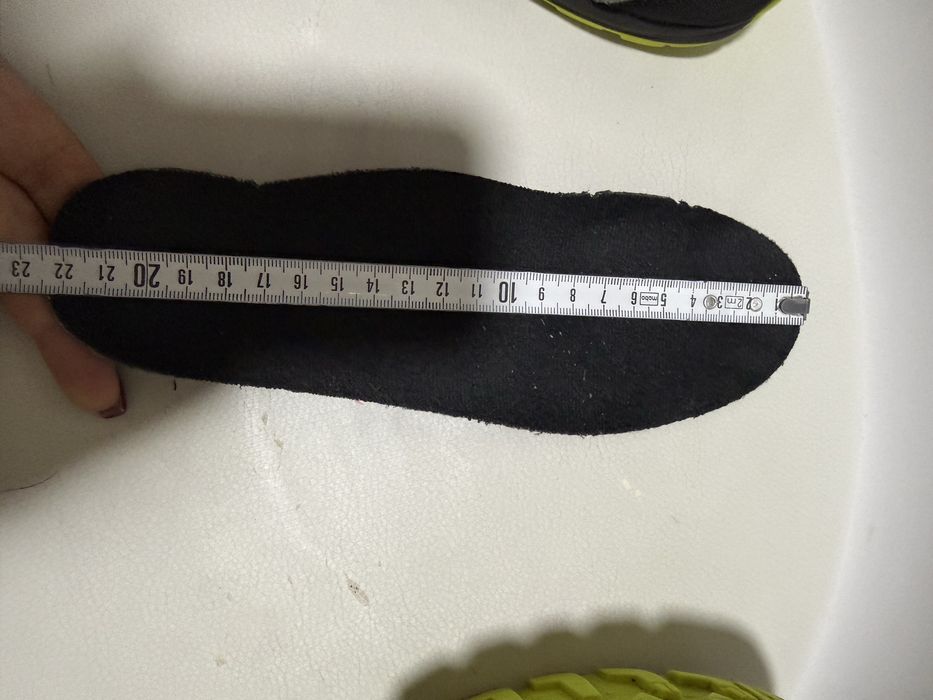 Кросівки salomon waterproof 35