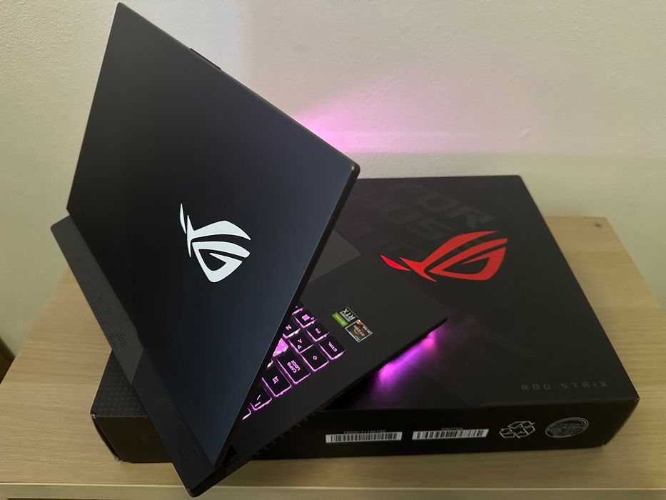 Portátil Asus Rog strix G15 G513IE / Ryzen 7 / Rtx 3050TI