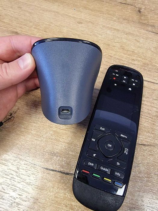 Pilot Logitech Harmony Ultimate One