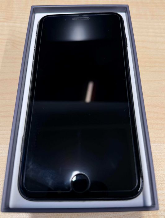 iPhpne 8 Plus 64GB + DODATKI ! ! ! OKAZJA