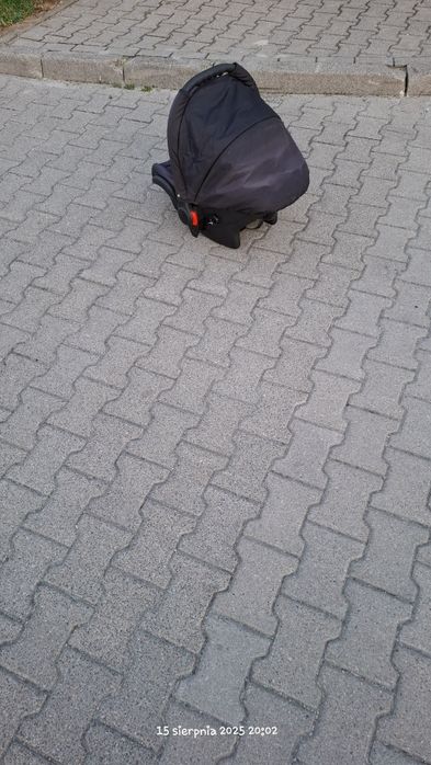 Fotelik nosidełko z Holandi
