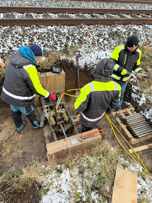 PRZECISKI  PRZEWIERTY wbijanie  i wciąganie RUR  pod drogą kostką itp