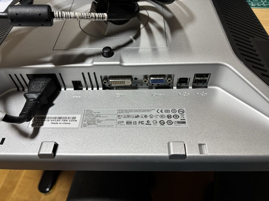 Monitor Dell Modelo 1908FPC a funcionar corretamente