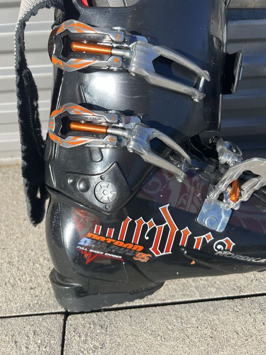 Botas ski nordica  hot road 95