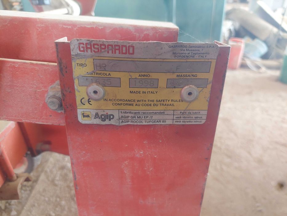 Abre regos Adubador Gaspardo