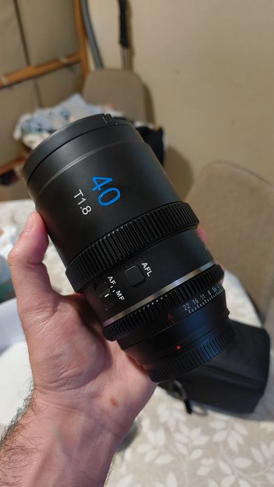 Vendo Sirui autofocus anamorfica SONY