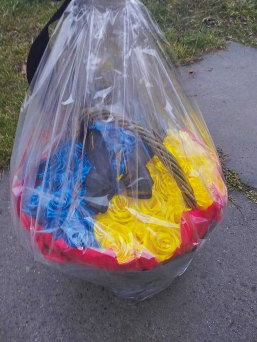 Букети з атласних стрічок