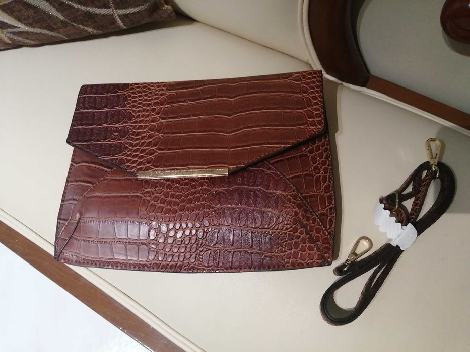 Mala / clutch castanha, ótimo estado, Parfois