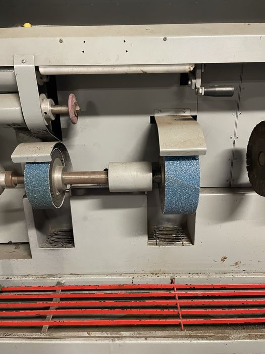 Maquina de sapateiro cam quatro motores com pouco uso a trabalhar na p