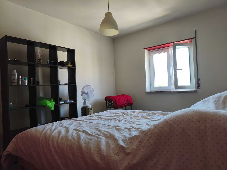 Sous-location d'une chambre dans un duplex à Sao Domingos de Rana